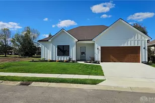 1481 Lantern Ln, Troy, OH 45373 - Photo 1