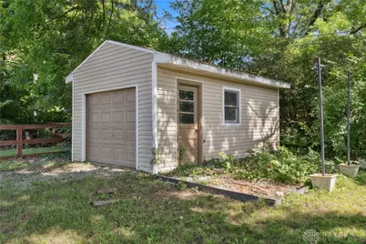 119 Park Drive, Xenia, OH 45385 - Photo 8