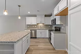 4214 N Golden Clove Bnd, Sugarcreek Twp, OH 45459 - Photo 4