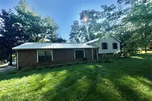 3764 Woodbrook Way, Beavercreek, OH 45430 - Photo 2