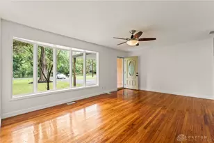 1947 Woodcliffe Dr, Troy, OH 45373 - Photo 12