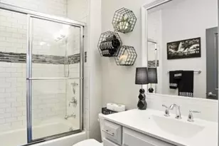 127 Lowe Ln, Dayton, OH 45402 - Photo 6