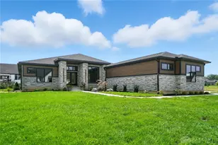 1890 Horseshoe Bend, Dayton, OH 45458 - Photo 1