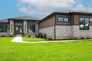 1890 Horseshoe Bend, Dayton, OH 45458 - Photo 1