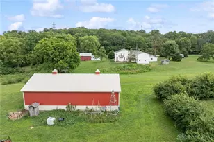 1901 Armstrong Rd, Fairborn, OH 45324 - Photo 14