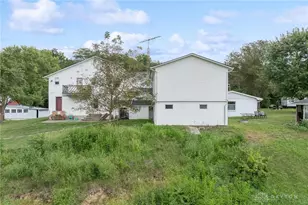 1901 Armstrong Rd, Fairborn, OH 45324 - Photo 8