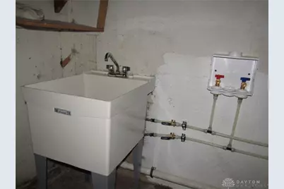 921 Weng Avenue, Dayton, OH 45420 - Photo 20