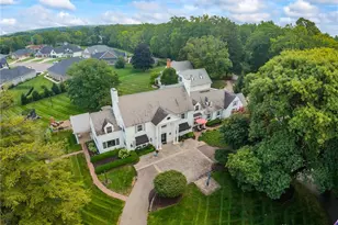 1550 Creekwood Dr, Troy, OH 45373 - Photo 2