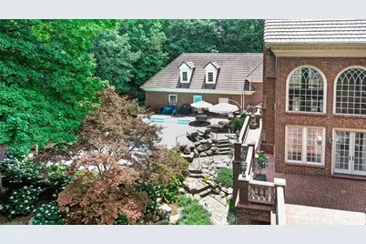 5048 Oak Manor Court, Kettering, OH 45429 - Photo 4