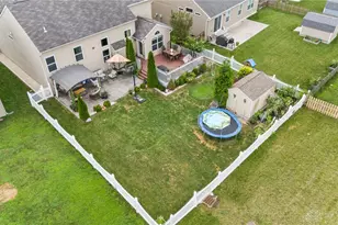 4146 Spicebush Dr, Tipp City, OH 45371 - Photo 8