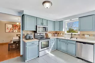 7974 Thistlewood Dr, West Chester, OH 45069 - Photo 12