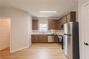 2047 Ravenwood Ave, Dayton, OH 45406 - Photo 8