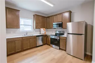 2052 Ravenwood Ave, Dayton, OH 45406 - Photo 10