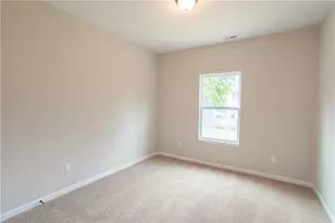 2052 Ravenwood Ave, Dayton, OH 45406 - Photo 8