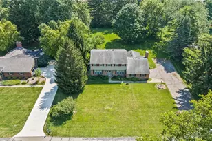 2215 Merrimont Dr, Troy, OH 45373 - Photo 2