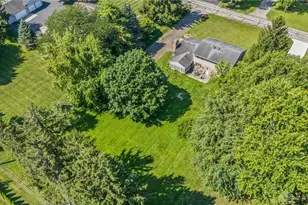 2215 Merrimont Dr, Troy, OH 45373 - Photo 10