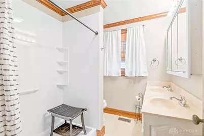 201 E Pearl Street, Wapakoneta, OH 45895 - Photo 32