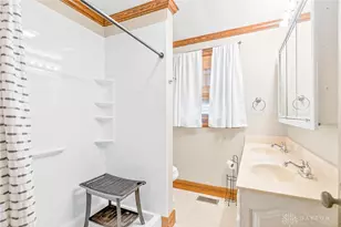 201 E Pearl St, Wapakoneta, OH 45895 - Photo 32