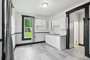 21 W Main St, West Carrollton, OH 45449 - Photo 10