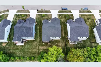 6777 Crystal Harbour Drive, Middletown, OH 45042 - Photo 2