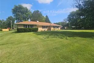3998 Willowcrest Rd, Beavercreek, OH 45430 - Photo 2