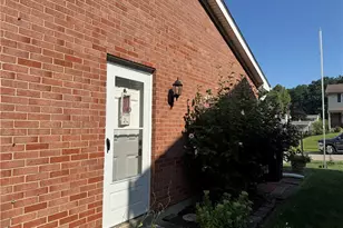 4048 Quail Bush Dr, Dayton, OH 45424 - Photo 4