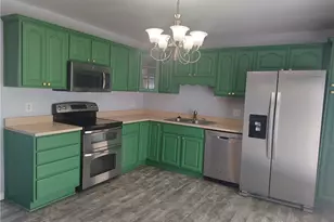 207 Palm Ct, West Milton, OH 45383 - Photo 6