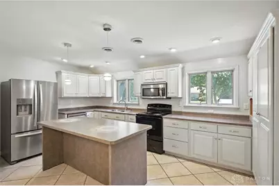 2021 Stayman Drive, Kettering, OH 45440 - Photo 10