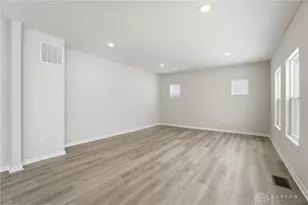 514 Red Maple Ln, Wilmington, OH 54177 - Photo 14