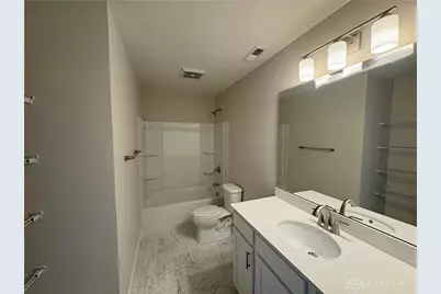 514 Red Maple Lane, Wilmington, OH 54177 - Photo 4