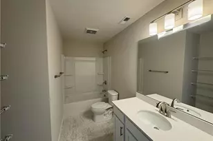 514 Red Maple Ln, Wilmington, OH 54177 - Photo 4