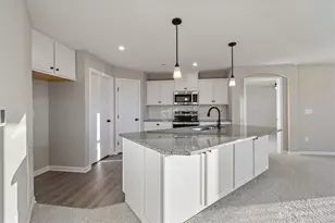 453 Bethpage Way, Lebanon, OH 45036 - Photo 2