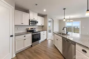 453 Bethpage Way, Lebanon, OH 45036 - Photo 4