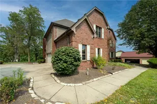 2940 Stonewall Dr, Beavercreek, OH 45434 - Photo 1