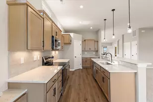 5354 Augusta Dr, Turtlecreek Twp, OH 45036 - Photo 4