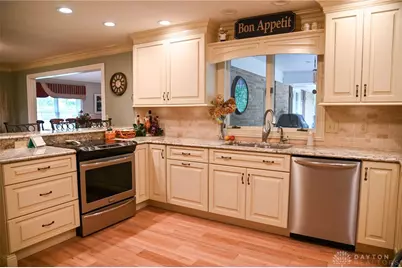 9072 Stillwater Drive, Bradford, OH 45308 - Photo 6