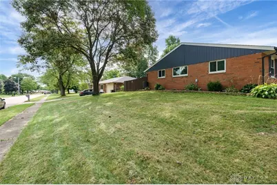 1000 Skyview Drive, West Carrollton, OH 45449 - Photo 6