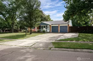 1000 Skyview Dr, West Carrollton, OH 45449 - Photo 2