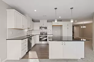 421 Bethpage Way, Lebanon, OH 45036 - Photo 4