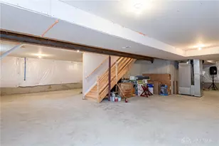 766 Hunters Run Dr, Brookville, OH 45309 - Photo 38