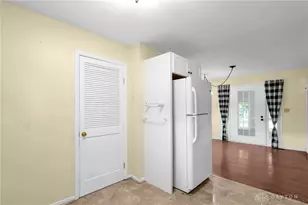 610 Saxony Dr, Xenia, OH 45385 - Photo 10