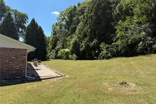 700 W Cherry St, New Paris, OH 45347 - Photo 6