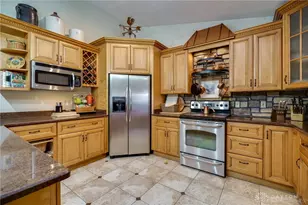 1922 Rebecca Ridge, Hamilton, OH 45013 - Photo 10