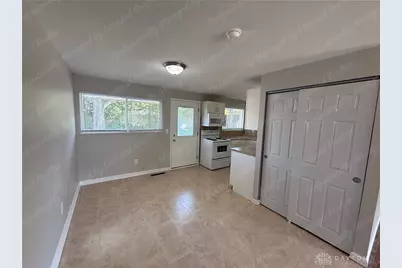 5678 Tomberg Street, Dayton, OH 45424 - Photo 8