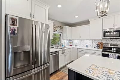 813 W Bentley Circle, Troy, OH 45373 - Photo 8