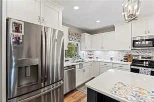 813 W Bentley Cir, Troy, OH 45373 - Photo 8