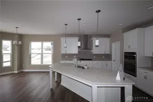 2893 Sky Crossing Dr, Beavercreek, OH 45434 - Photo 8
