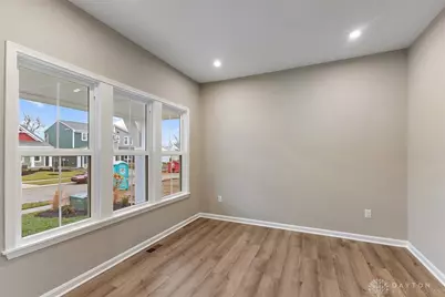 517 Iris Drive, Yellow Springs Vlg, OH 45387 - Photo 12