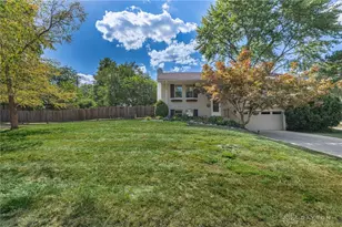 694 Springridge Pl, Centerville, OH 45458 - Photo 2