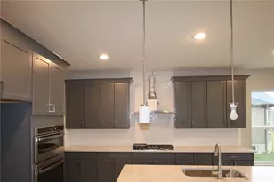 9041 Sorrento Pl, Dayton, OH 45458 - Photo 14